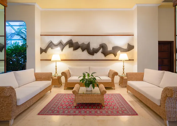 Vik San AntonioHotel All Inclusive